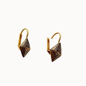 Vintage Geometric Gold-Tone Leverback Earrings – 1980s Square Spiral Design